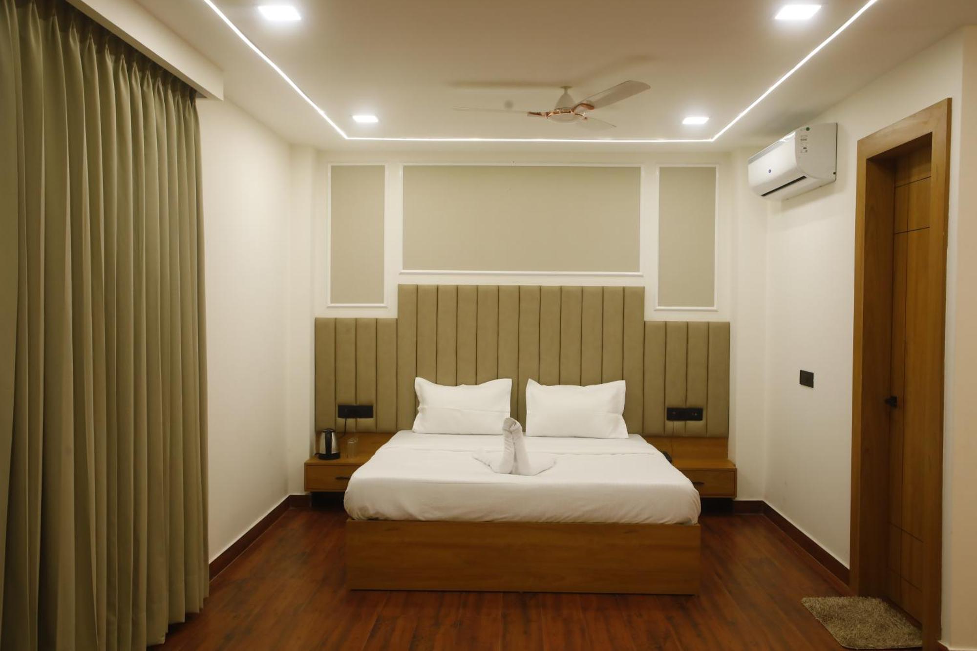 Hotel Glory Hisar ภายนอก รูปภาพ